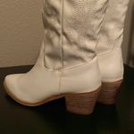 Lucchese NWOT unbranded white cowboy boots faux leather Photo 5
