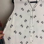 Jane and Delancey  Size Medium Bulldogs Button Down Sleeveless Blouse White Photo 6