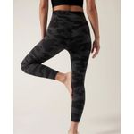 Athleta  Elation Camo 7/8 Tight Black Gray Camo Leggings Size Small Photo 1