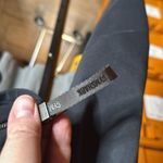 Gymshark  Cropped Hoodie Black Pull Over Sweatshirt Zipper Accents Size Medium Photo 5