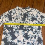 Urban Romantics  Blue and White Tie-Dye Top shirt woman’s small Photo 3