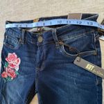 Kut From The Kloth NWT KUT from‎ the Kloth Katy Boyfriend Petite Embroidered Rose Jeans Crop Size 0 Photo 11