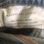 American Eagle Distressed Mom Jean Sz. 8L Light Wash Cotton Stretch Grunge Photo 4