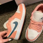 Jordan 1 Shoes Photo 9