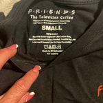 Long Sleeve Crop Top “FRIENDS” The Television Series Shirt Size Smal Black Photo 7