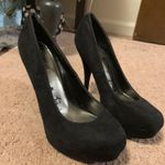 Brash Black Suede Pumps Photo 0