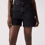Levi's Levi’s Cinch Mid-Thigh Shorts Photo 0