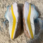 Hoka  Bondi 8 Photo 4