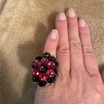 Vintage Red And Black Beaded Cluster Dangle Ajustable Silvertone Fashion Ring. Photo 4