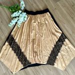 Boutique Black & Tan Pleated Skirt Photo 1