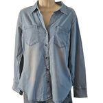 Belle by Kim Gravel Women's Light Wash Button Photo 1