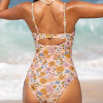 Cupshe NWT one piece swimsuit Photo 2