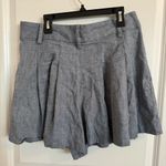 Alice + Olivia  Pleated Shorts Size 10 Photo 3