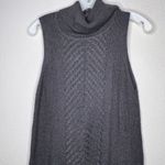 AB Studio AB‎ Studio Sleeveless Sweater Photo 1