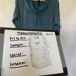 Gaiam athletic workout sweater cowl neck women's size M casual top comfortable Photo 6