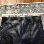 Hue  leggings pleather Photo 2