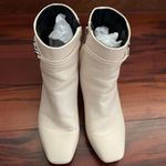 Unisa UNVERA2 cream chain bootie size 9 Photo 1