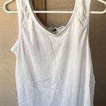 FINAL MARKDOWN Ladies White tank top medium Photo 0