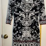 White House | Black Market  size small-black white large floral print Photo 4