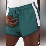 Athletic Works NWT - Teal Women's Side Seam Running / Athletic Shorts. Photo 2