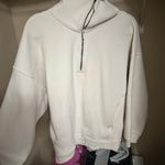 Lululemon quaterzip Photo 0