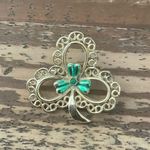VINTAGE SHAMROCK CLOVER GOLD TONE BROOCH Photo 6