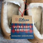 Dearfoams New  Fernie Genuine Shearling Moccasin Slippers 9 Photo 4