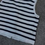 Abercrombie & Fitch Abercrombie Sweater Vest V-Neck Cropped Photo 2