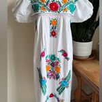 Vintage Mexican Embroidered Floral Dress – White Boho Peasant Midi Festival Size M Photo 12