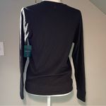 Tommy John Zen Ribbed long sleeve crew w/ pockets in phantom/faded black small Photo 5