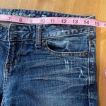 Guess  slightly distressed jeans shorts with raw hem Photo 8