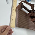 Bella Vita Shoes Womens Size 9.5W Brown Wedge Heels Braided Strappy Sandals Zip Photo 7