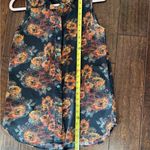 Soft Surroundings  Floral Sleeveless Button Down Shirt‎ Size Petite Small Photo 5
