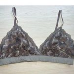 True & Co Women's Soft Lace Wirefree Bralette Medium Sexy Comfy Photo 0