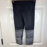 Lululemon Womens Seamlessly Street Crop Hombre Black Grey Size Small Active Yoga Photo 6