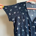 Active USA floral button down short sleeve crop top with bow in navy size large Photo 3