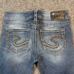 Silver Jeans  Womens 27/22.5 Blue Faded Suki Capri Mid Rise Photo 6