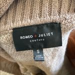 Romeo + Juliet Couture  fringed. Turtleneck poncho Photo 3