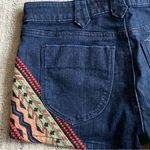 BDG Urban Outfitters Shorts Aztec Tribal Embroidered Denim Women's Sz 27 Photo 4
