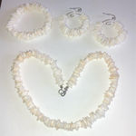 Puka Shell Vintage Necklace Bracelet & Pierced Earrings Set White Photo 5
