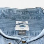 Old Navy  Light Denim Button-Down Shirt - Size M Photo 4