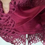 Venus  Crochet  Burgundy Lace fitted Sleeveless Top size 8 Photo 5