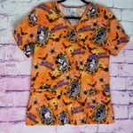 Disney  MICKEY MINNIE HAPPY HAUNTINGS SCRUB TOP M Photo 0