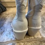 Dolce Vita Boots Nashe Off White Pearl Heeled Western Booties Size 10 Photo 5