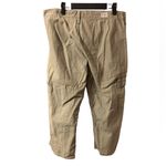 Levi's NWT OLIVE GREEN Y2K CARGO CAPRIS Photo 1