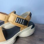 Sorel  Explorer Blitz Stride Sandals Paradiso Peach Velcro (5) Photo 1