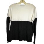 Obey  Lightweight Sweater nwot‎ Photo 3