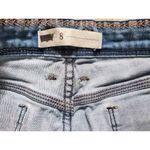 Levi's High Rise Shorts Women 8 Stretch Mid Length Fitted Denim Summer Travel Photo 2