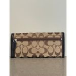 Coach  Trifold Wallet Khaki/Brown Signature‎ like new Photo 5