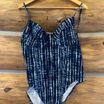 Old Navy  Underwire High-Cut One-Piece Swimsuit Photo 1
